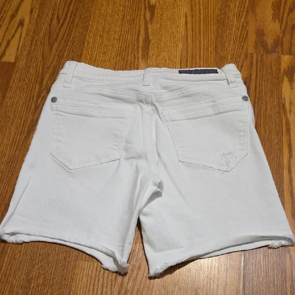 Rock & Republic Light Gray Jean Shorts - Picture 4 of 7